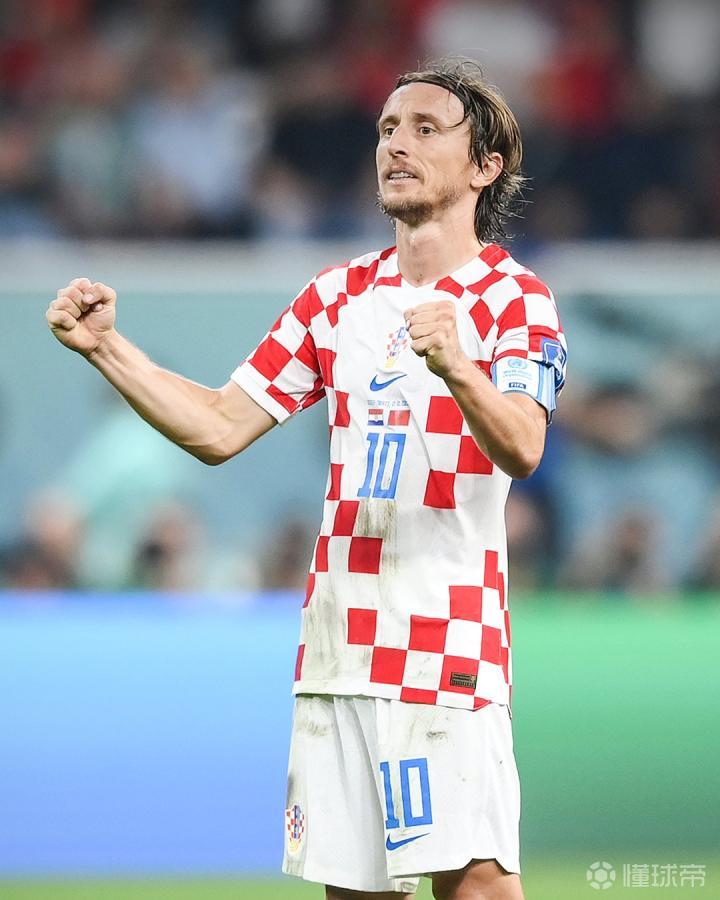 CCTV5直播！U23亚洲杯揭幕战，王钰栋联手拜合拉木，力争首场胜利